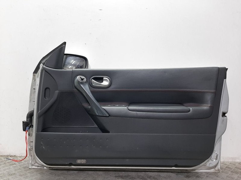 Recambio de puerta delantera derecha para renault megane ii coupe/cabrio extreme referencia OEM IAM 6903668 PLATA 