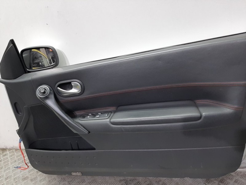Recambio de puerta delantera derecha para renault megane ii coupe/cabrio extreme referencia OEM IAM 6903668 PLATA 