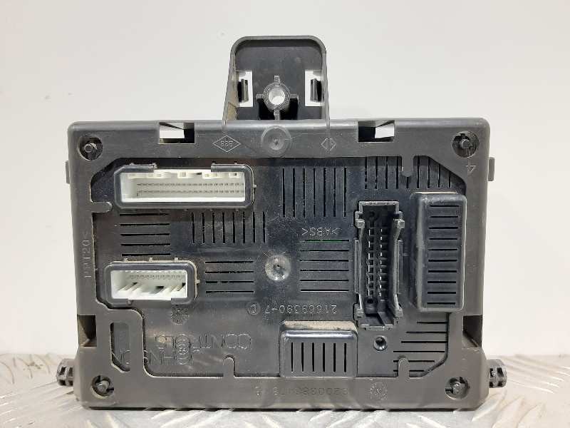 Recambio de modulo electronico para renault clio iii authentique referencia OEM IAM 8200652285  