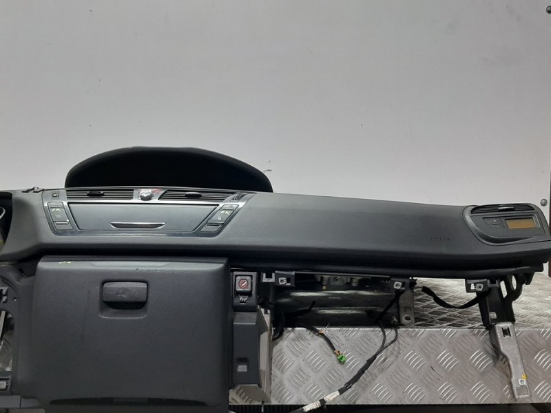 Recambio de salpicadero para citroën c4 picasso exclusive plus referencia OEM IAM 9683044477  