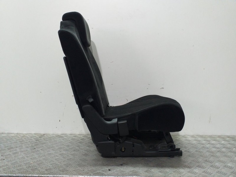 Recambio de asiento trasero medio para citroën c4 picasso exclusive plus referencia OEM IAM 8845WG  