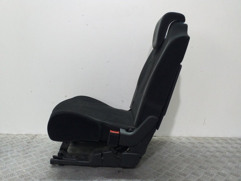 Recambio de asiento trasero medio para citroën c4 picasso exclusive plus referencia OEM IAM 8845WG  