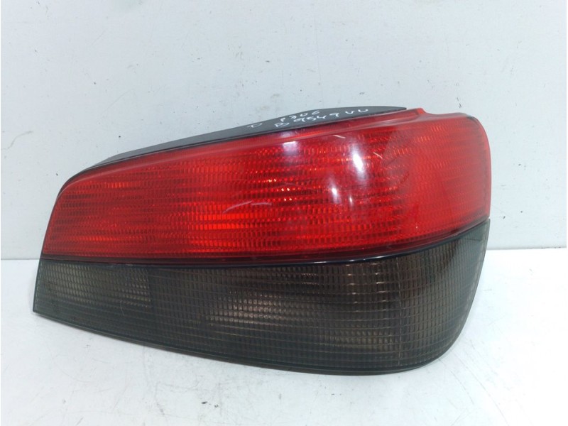 Recambio de piloto trasero derecho para peugeot 306 berlina 3/4/5 puertas (s2) style referencia OEM IAM   