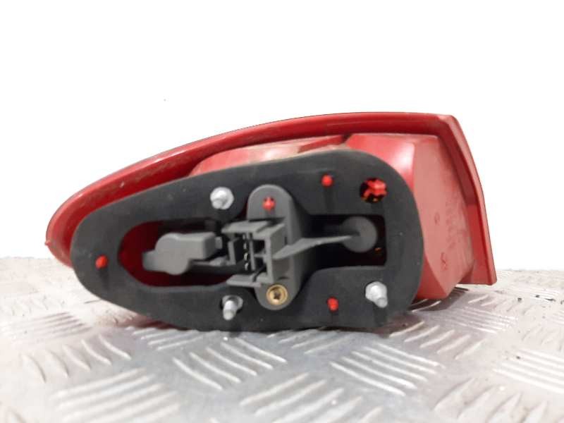 Recambio de piloto trasero derecho para alfa romeo 147 (190) 1.6 t.spark distinctive referencia OEM IAM   