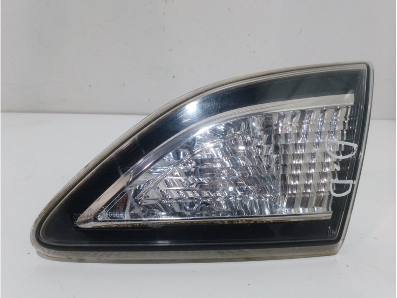 Recambio de piloto porton trasero derecho para mazda 3 berlina (bk) 1.6 crdt active+ referencia OEM IAM   