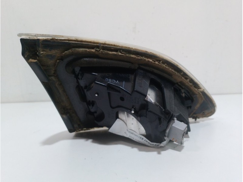 Recambio de piloto porton trasero derecho para mazda 3 berlina (bk) 1.6 crdt active+ referencia OEM IAM   