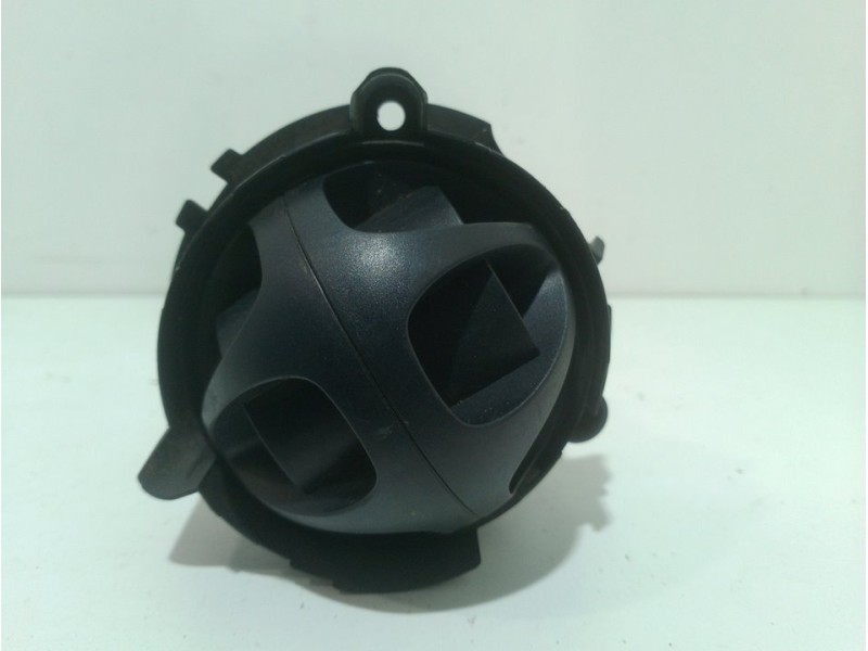 Recambio de rejilla aireadora central para ford ka (ccu) titanium referencia OEM IAM 735467177  