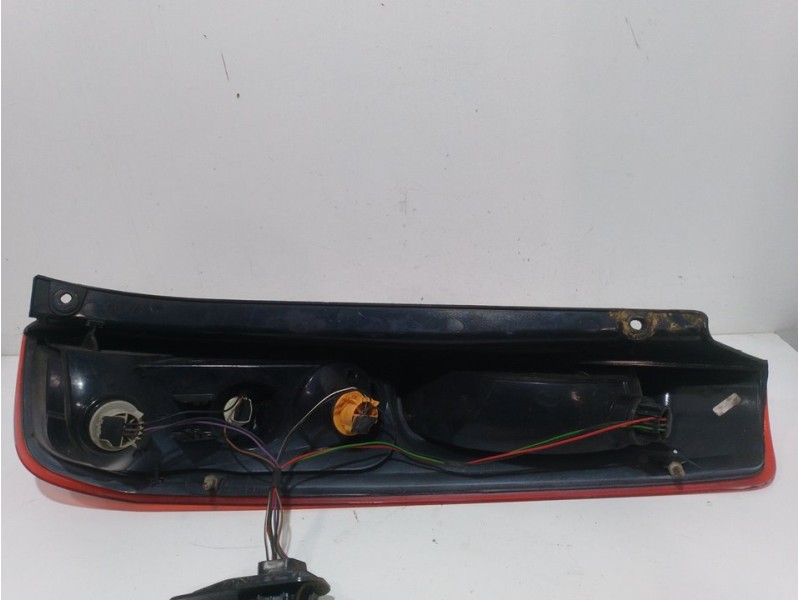 Recambio de piloto trasero izquierdo para ford fiesta (cb1) ambiente referencia OEM IAM 6S6113405B  