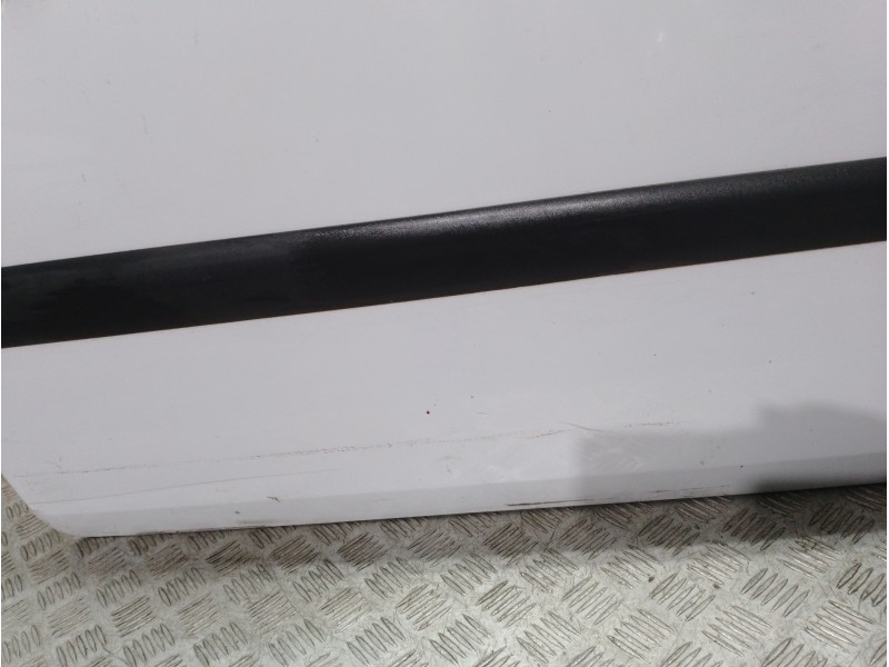 Recambio de puerta delantera derecha para ford fiesta (cb1) ambiente referencia OEM IAM 1806117 BLANCO 3 PUERTAS Recambio de puerta delantera derecha para ford fiesta (cb1) ambiente referencia OEM IAM 1806117 BLANCO 3 PUERTAS