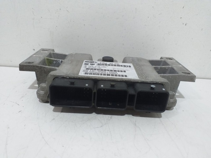 Recambio de centralita motor uce para citroën c4 picasso exclusive referencia OEM IAM 9662401980  