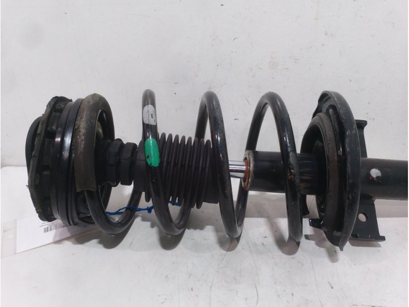 Recambio de amortiguador delantero izquierdo para renault scenic ii confort dynamique referencia OEM IAM 8200311206  