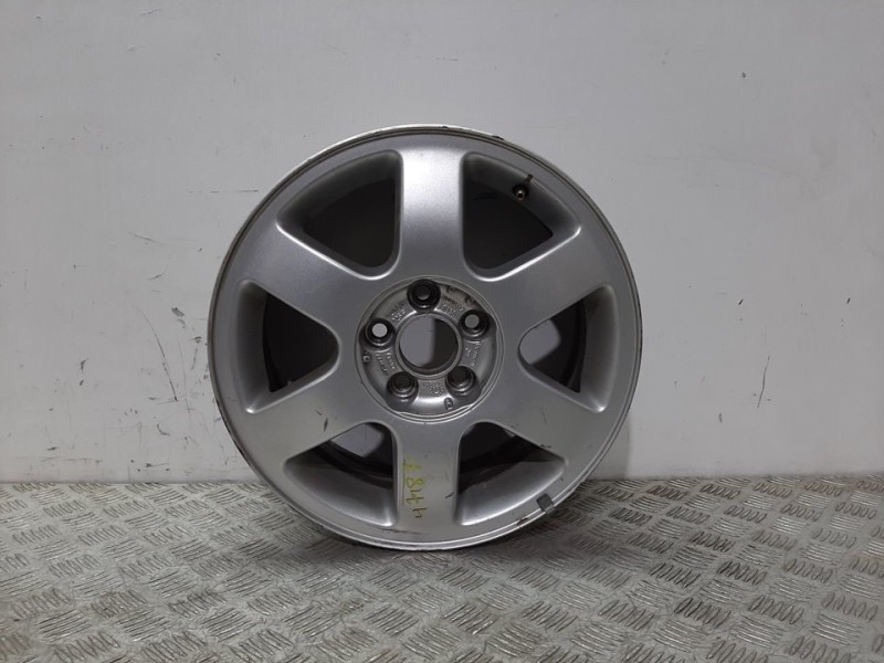 Recambio de llanta para audi a3 (8l) 1.9 tdi ambiente referencia OEM IAM 6JX15H2ET38 8L0601025F 19565R15V