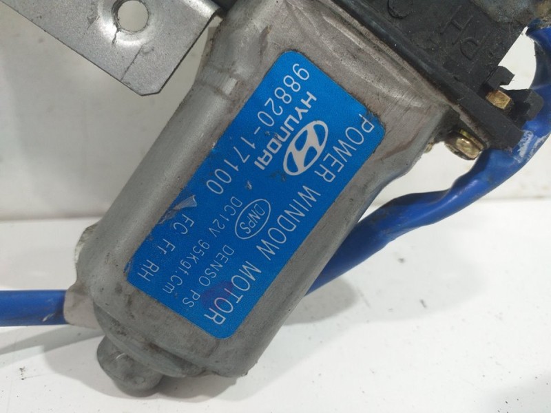 Recambio de elevalunas delantero derecho para hyundai matrix (fc) 1.6 gls referencia OEM IAM 9882017100  