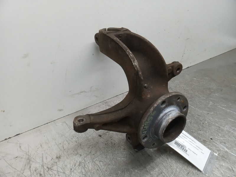 Recambio de mangueta delantera derecha para renault scenic ii confort dynamique referencia OEM IAM 8200297033  