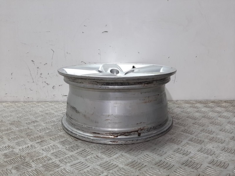 Recambio de llanta para toyota rav 4 (a2) referencia OEM IAM 4261142140 16X7JJ 