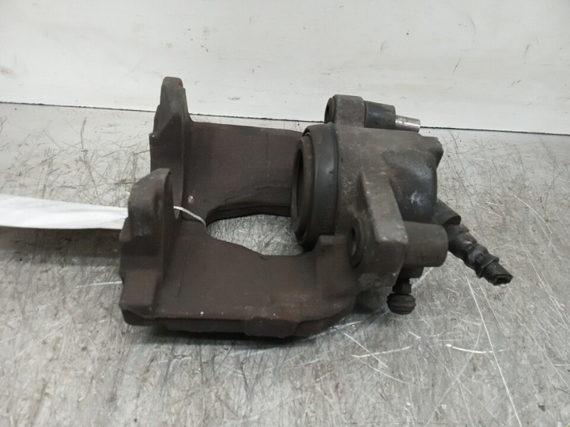 Recambio de pinza freno delantera derecha para renault scenic ii confort dynamique referencia OEM IAM FN354  