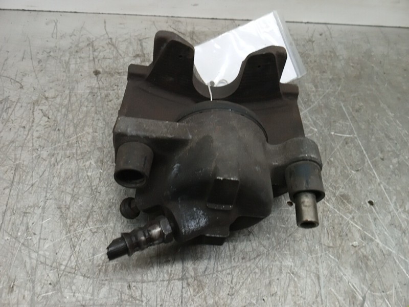 Recambio de pinza freno delantera derecha para renault scenic ii confort dynamique referencia OEM IAM FN354  