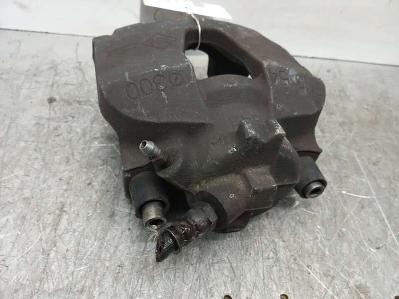 Recambio de pinza freno delantera izquierda para renault scenic ii confort dynamique referencia OEM IAM FN354 3N9F  Recambio de pinza freno delantera izquierda para renault scenic ii confort dynamique referencia OEM IAM FN354 3N9F