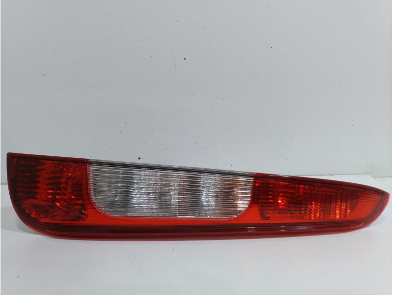 Recambio de piloto trasero derecho para ford focus c-max (cap) ambiente (d) referencia OEM IAM 1347454  