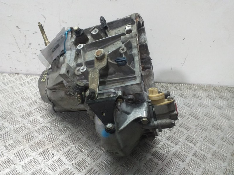 Recambio de caja cambios para peugeot 206 berlina xs referencia OEM IAM 20DM22  