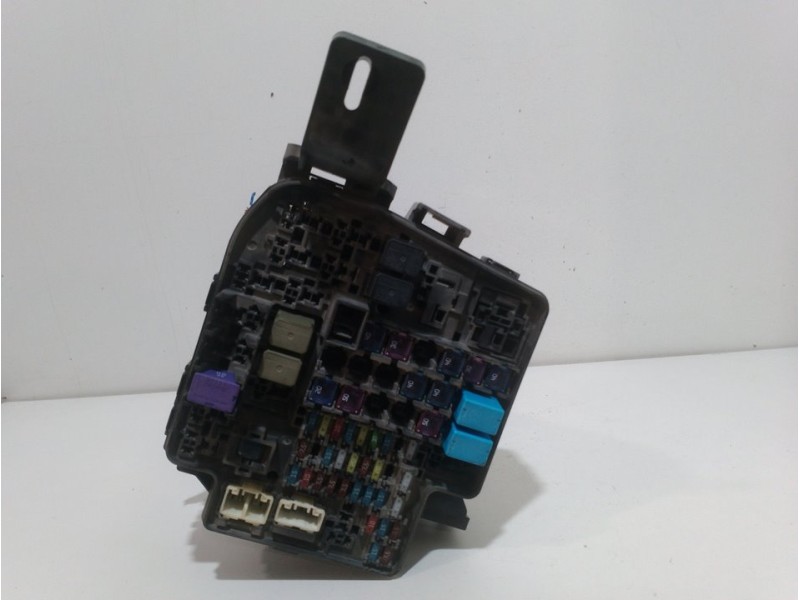 Recambio de caja reles / fusibles para mazda cx-3 center-line referencia OEM IAM D09W66767Q  