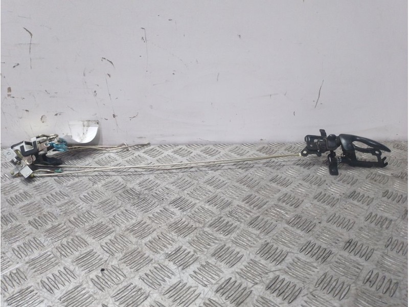 Recambio de cerradura puerta delantera derecha para hyundai coupe (j2) 2.0 fx coupe referencia OEM IAM  8132027000 