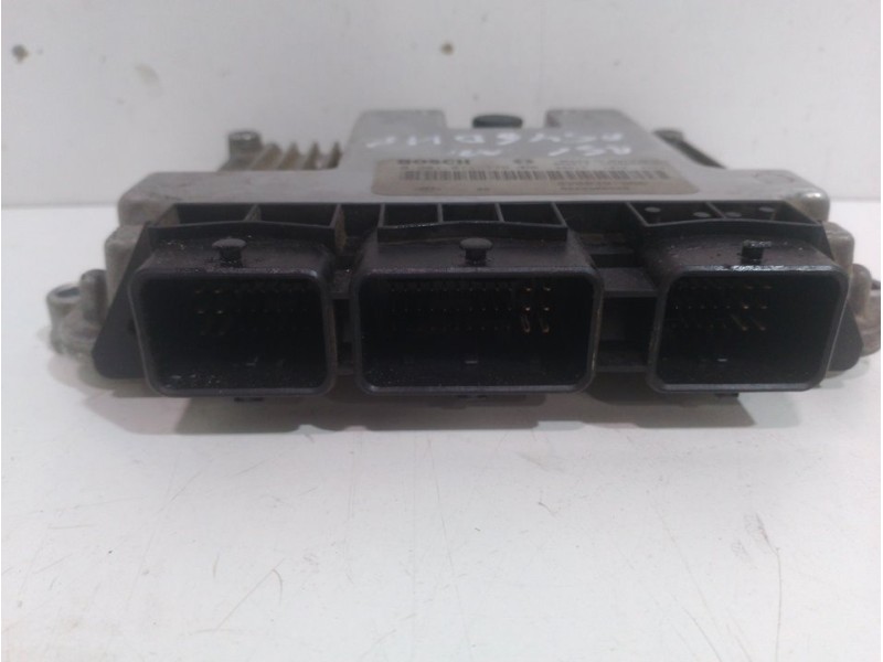 Recambio de centralita motor uce para renault scenic ii confort authentique referencia OEM IAM 0281011776  