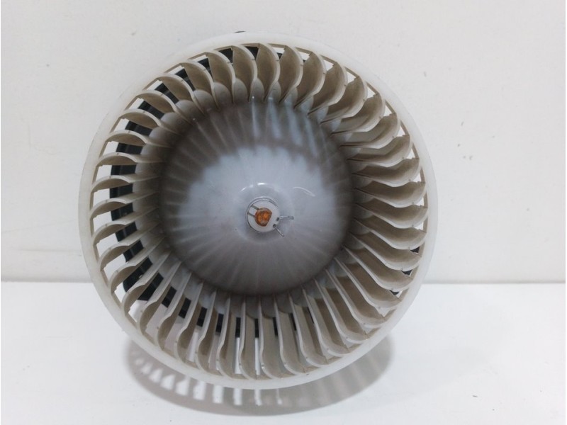 Recambio de motor calefaccion para mazda cx-3 center-line referencia OEM IAM 8727000701 HB111D651 