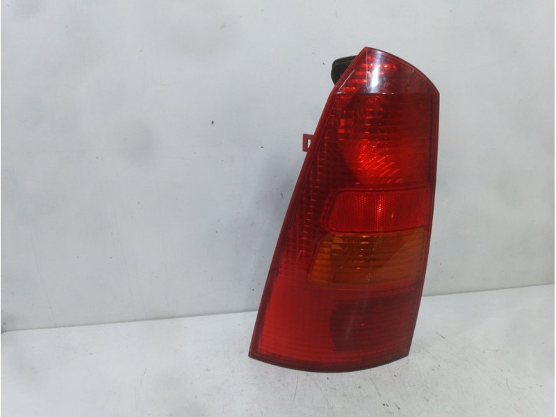 Recambio de piloto trasero izquierdo para ford focus berlina (cak) trend referencia OEM IAM    Recambio de piloto trasero izquierdo para ford focus berlina (cak) trend referencia OEM IAM