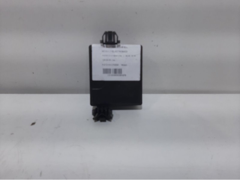 Recambio de modulo electronico para mazda cx-3 center-line referencia OEM IAM D10A675Z0A A2C74034609 