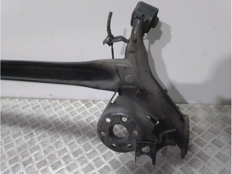 Recambio de puente trasero para toyota prius (nhw30) advance referencia OEM IAM 4210112171  