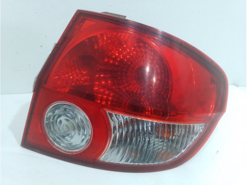 Recambio de piloto trasero derecho para hyundai getz (tb) 1.3 gls referencia OEM IAM 924021C010  