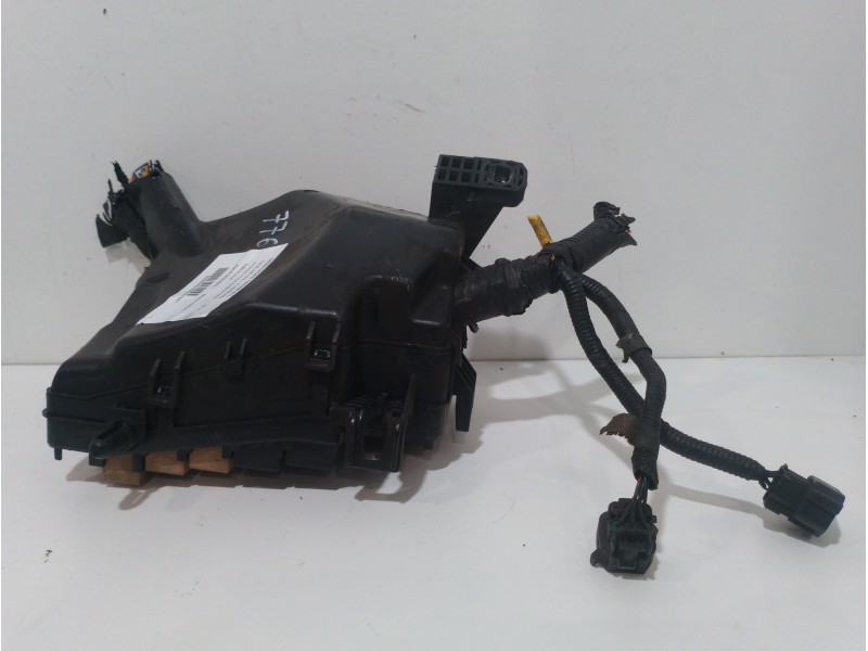 Recambio de caja reles / fusibles para hyundai kona essence 2wd referencia OEM IAM 91203J9271 2519604142 