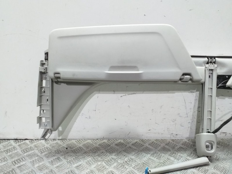 Recambio de parasol derecho para citroën c4 picasso attraction referencia OEM IAM 98018897  