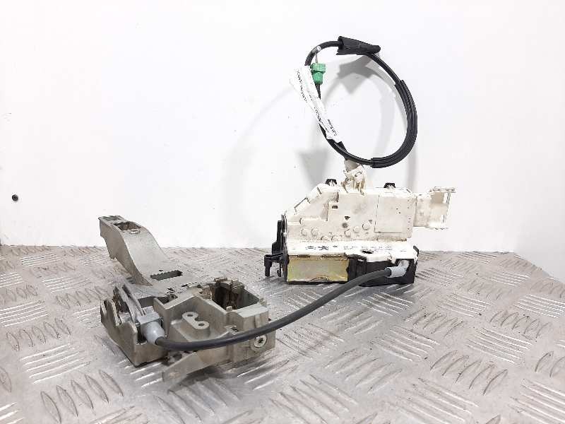 Recambio de cerradura puerta delantera derecha para citroën c4 berlina referencia OEM IAM   