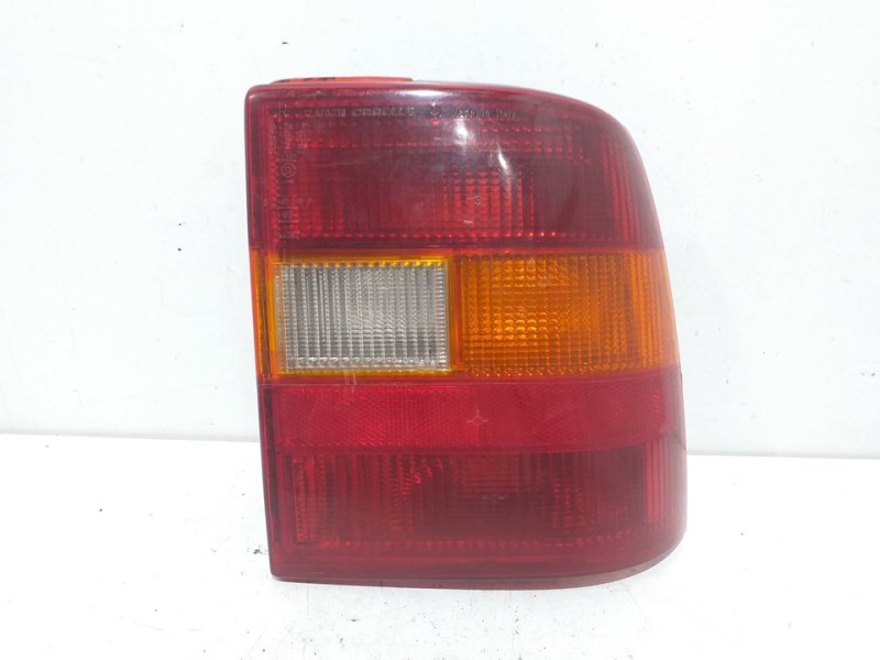 Recambio de piloto trasero derecho para opel vectra a sportive referencia OEM IAM 12870748  