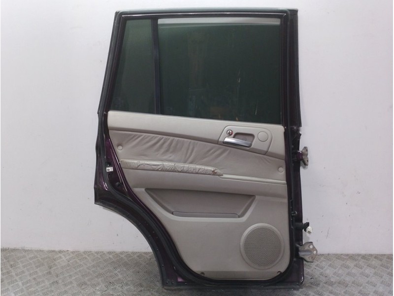Recambio de puerta trasera izquierda para ssangyong kyron 200 xdi limited referencia OEM IAM 6300308103 MORADO 
