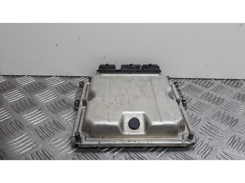 Recambio de centralita motor uce para fiat ulysse (179) 2.0 jtd emotion (100kw) referencia OEM IAM 0281011800   Recambio de centralita motor uce para fiat ulysse (179) 2.0 jtd emotion (100kw) referencia OEM IAM 0281011800