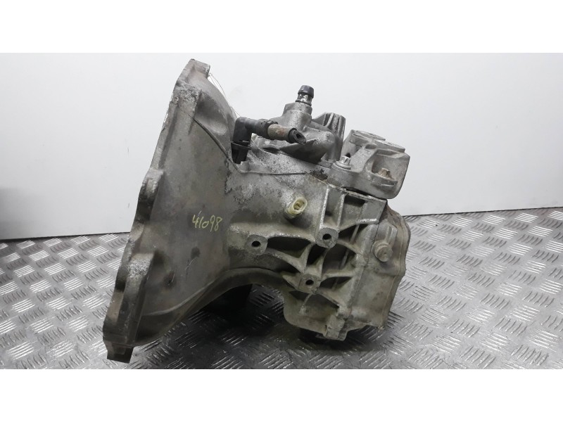 Recambio de caja cambios para opel corsa c essentia referencia OEM IAM B30051F130394  