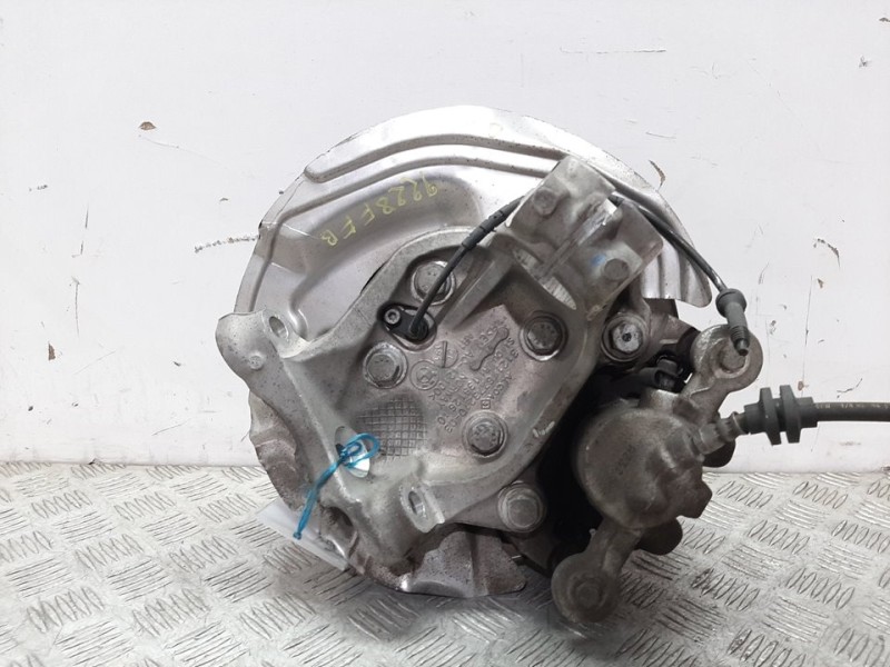 Recambio de mangueta delantera derecha para bmw serie 1 berlina (e81/e87) 118i referencia OEM IAM   