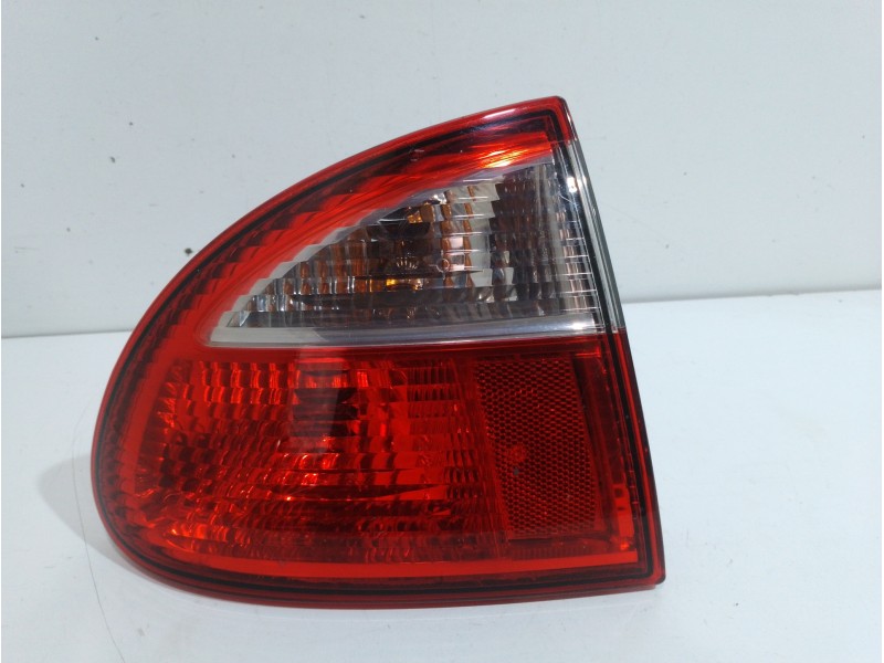 Recambio de piloto trasero izquierdo para seat leon (1m1) signo referencia OEM IAM 1M6945111   Recambio de piloto trasero izquierdo para seat leon (1m1) signo referencia OEM IAM 1M6945111