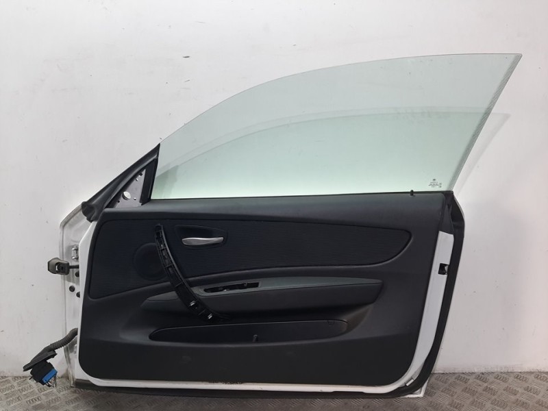 Recambio de puerta delantera derecha para bmw serie 1 berlina (e81/e87) 118i referencia OEM IAM 41515A2A378 BLANCO 