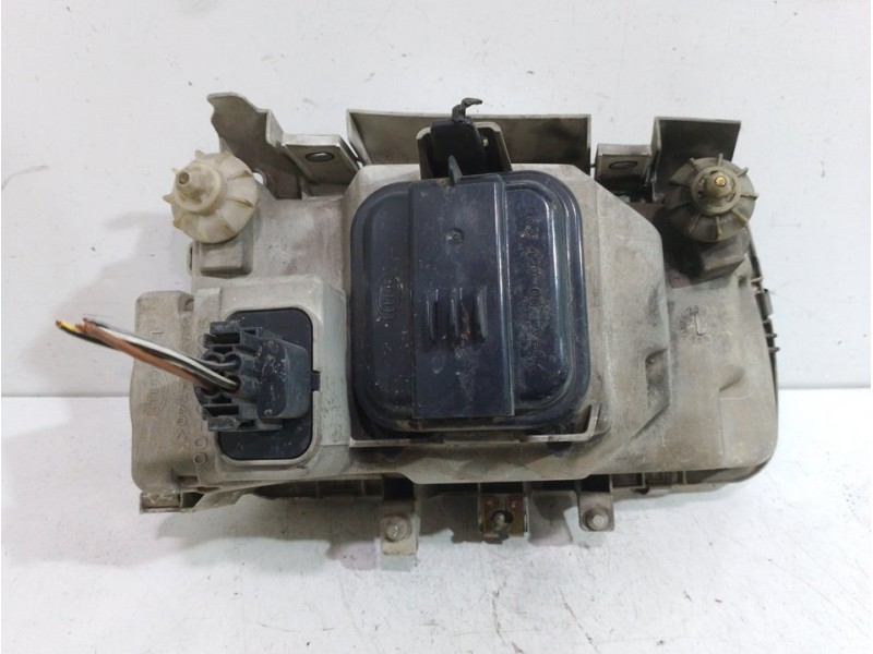 Recambio de faro izquierdo para volkswagen polo berlina (6n1) básico referencia OEM IAM   