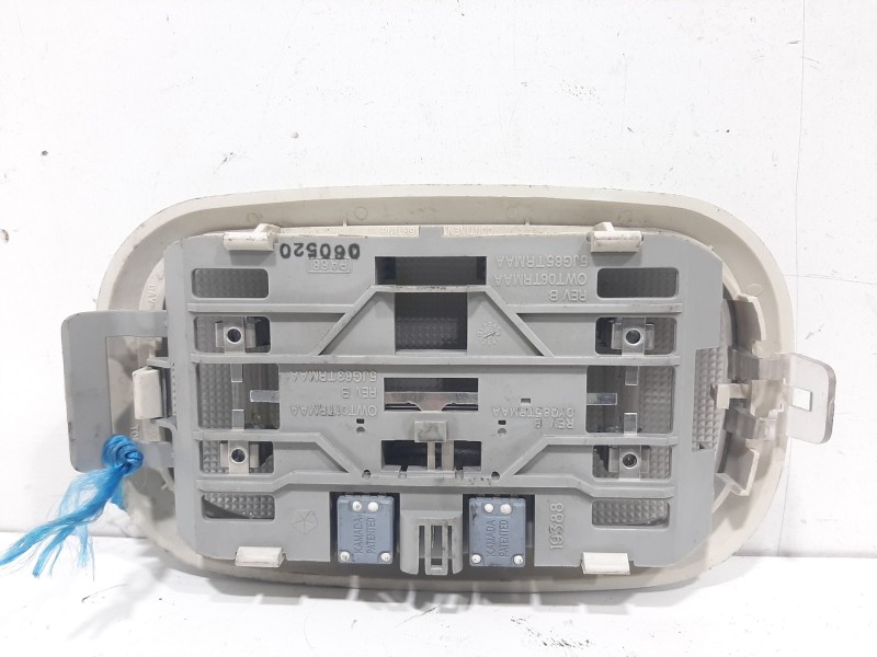 Recambio de luz interior delantera para dodge caliber s referencia OEM IAM   