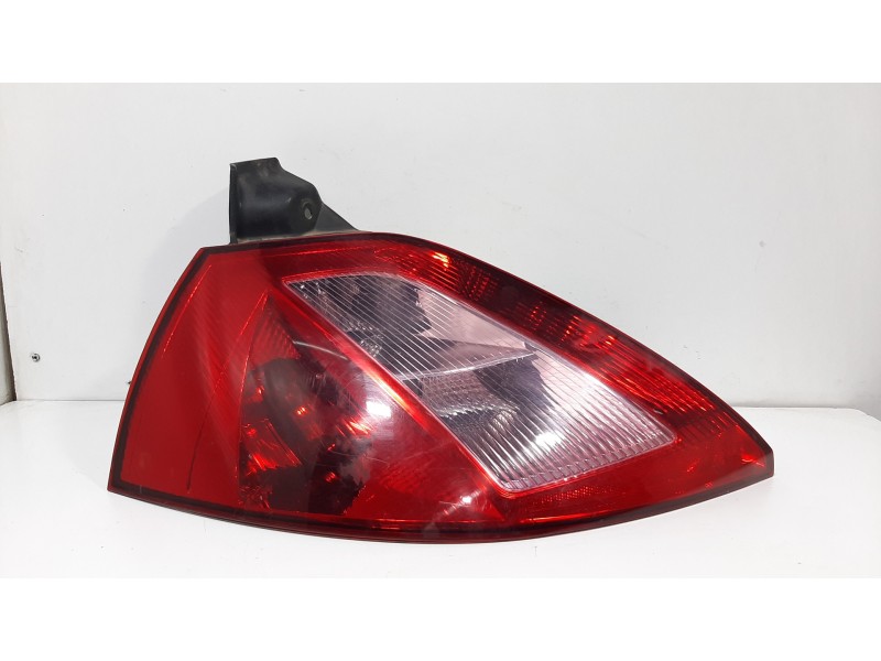 Recambio de piloto trasero izquierdo para renault megane ii berlina 5p authentique referencia OEM IAM 8200073236  