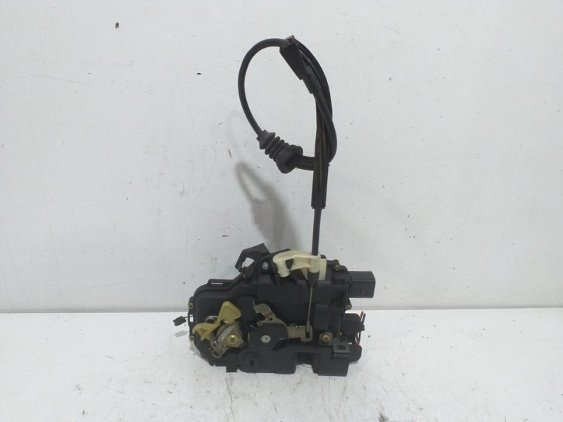 Recambio de cerradura puerta trasera izquierda para volkswagen golf iv berlina (1j1) highline referencia OEM IAM   