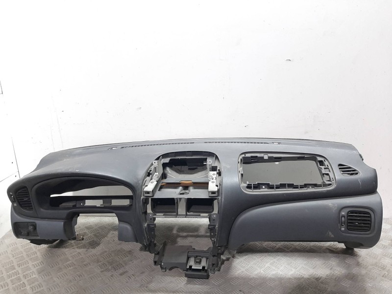 Recambio de salpicadero para nissan almera (n16/e) 1.5 16v cat referencia OEM IAM P22140  