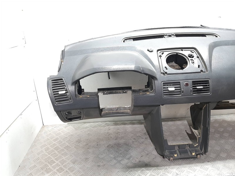 Recambio de salpicadero para volvo xc90 d5 referencia OEM IAM   