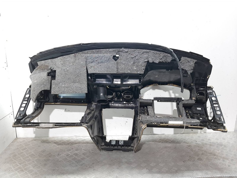 Recambio de salpicadero para volvo xc90 d5 referencia OEM IAM   