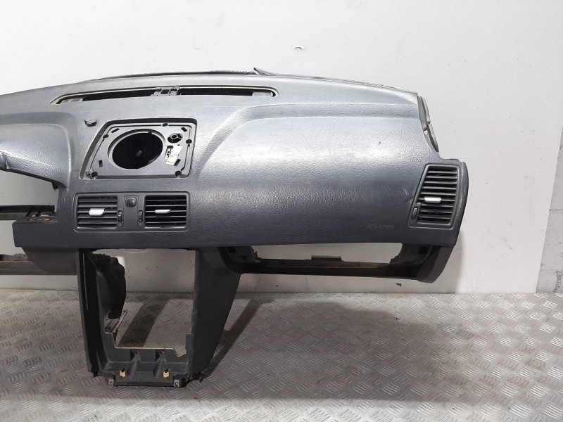 Recambio de salpicadero para volvo xc90 d5 referencia OEM IAM   